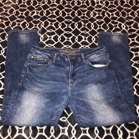 Medium Acid Wash AE Jeans - Picture 3 of 4